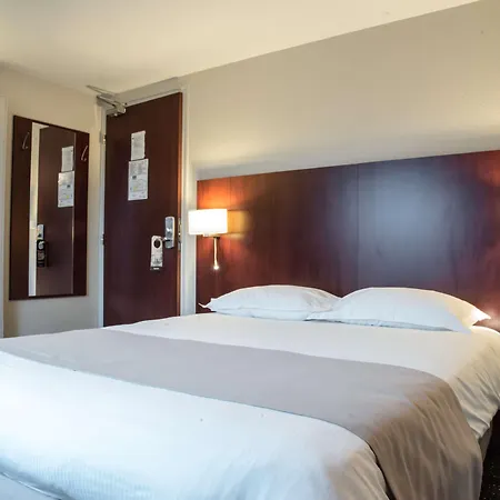 Отель Kyriad Saint-malo Dinard Ла-Ришарде