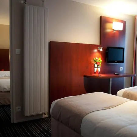 Отель Kyriad Saint-malo Dinard 3*