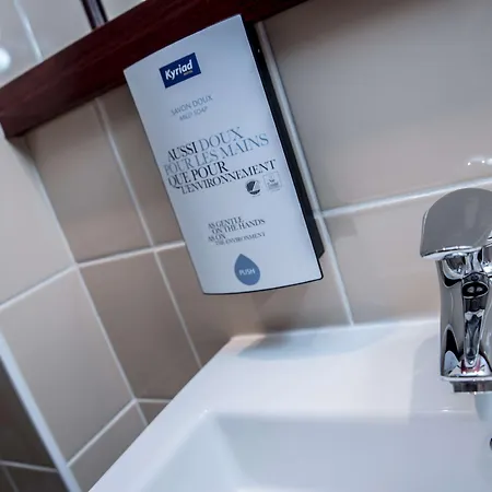 Kyriad Saint-malo Dinard Hotel La Richardais