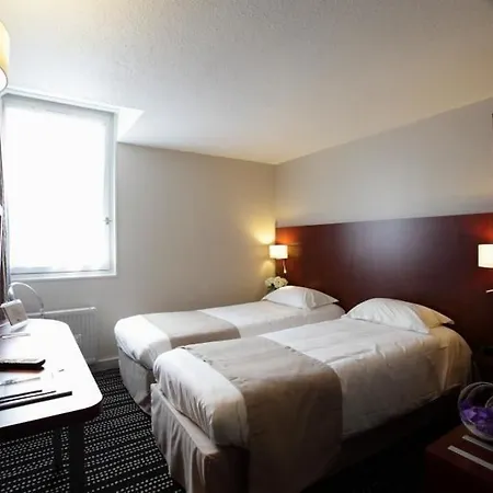 Kyriad Saint-malo Dinard Hotel 3*